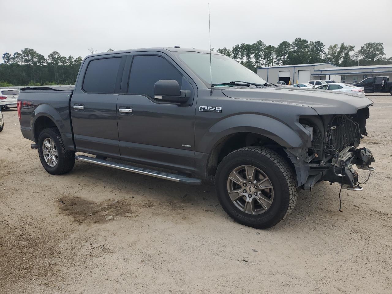 FORD F-150 SUPERCREW