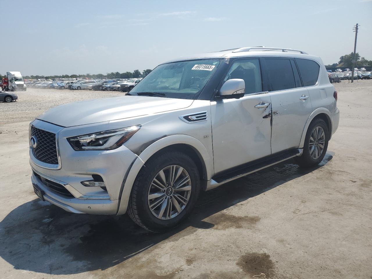 INFINITI QX80 LUXE