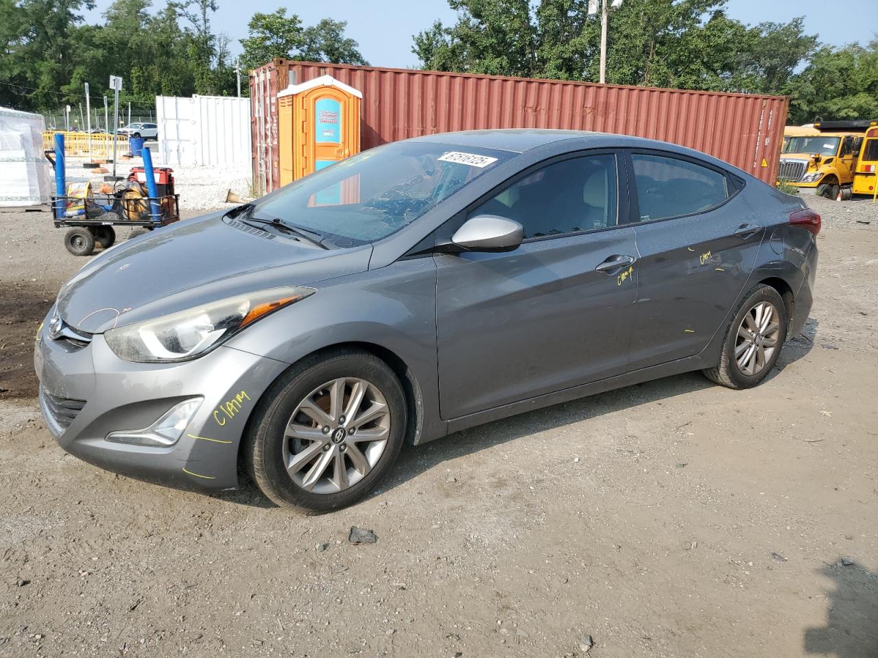 HYUNDAI ELANTRA SE