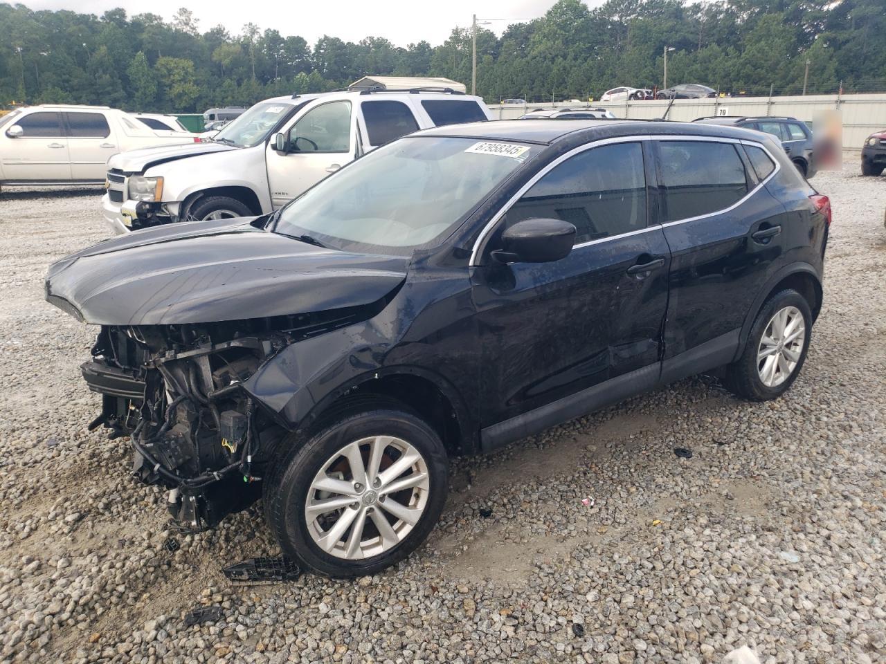 NISSAN ROGUE SPORT S