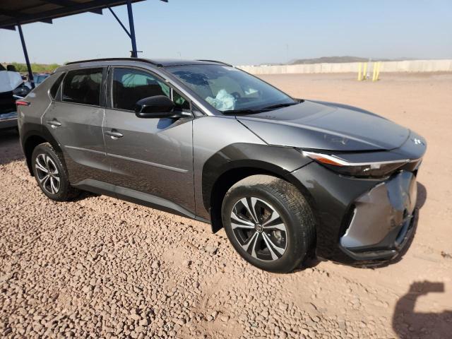 2024 TOYOTA BZ4X XLE JTMABACA9RA079619