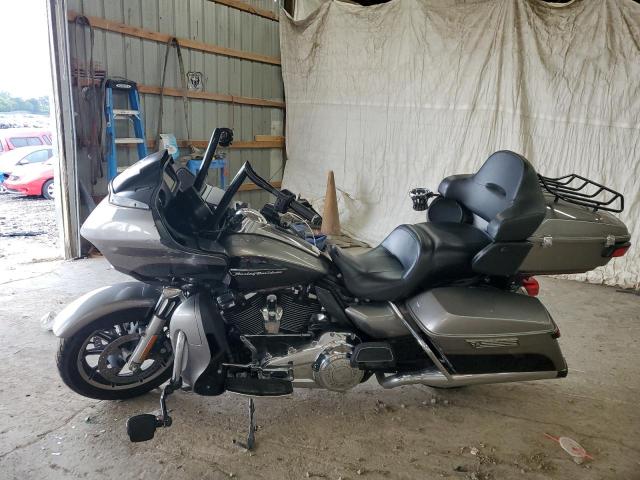 2017 HARLEY-DAVIDSON FLTRU - 1HD1KGD19HB608804