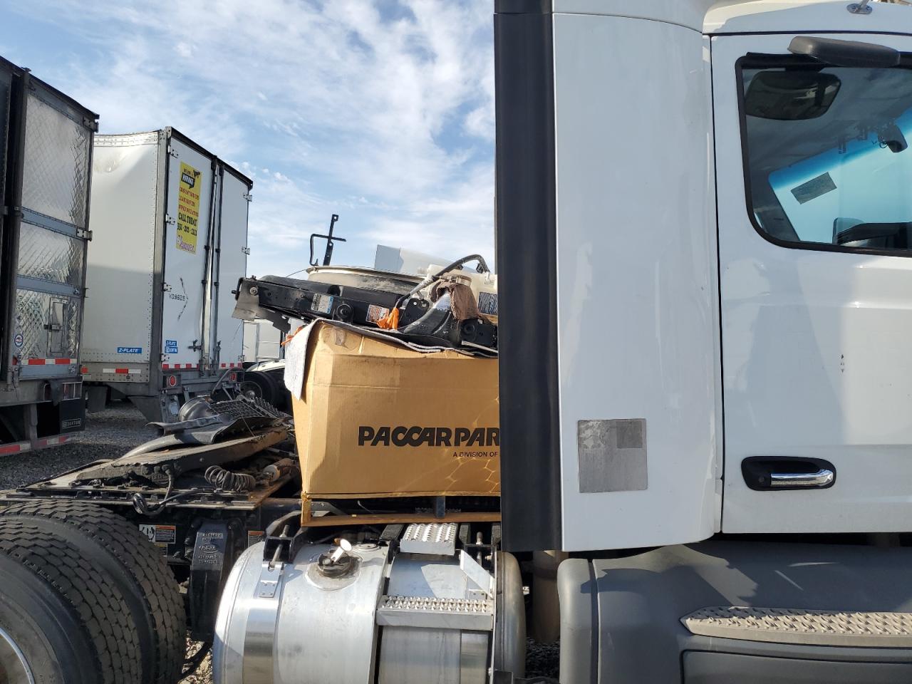 Lot #3283858425 2020 PETERBILT TRACTOR 579