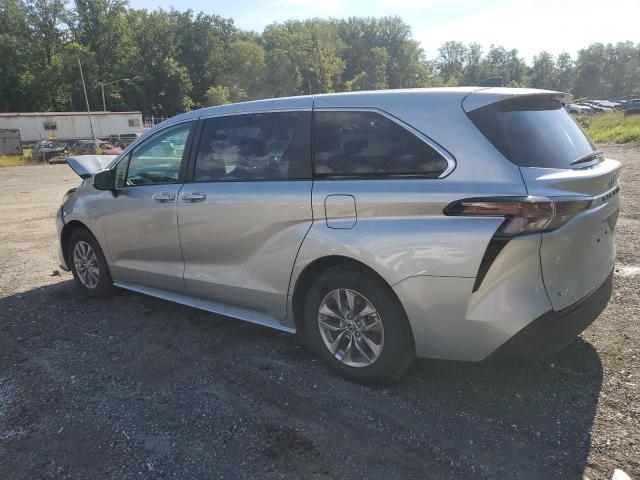 2025 TOYOTA SIENNA LE 5TDKRKEC7SS226629
