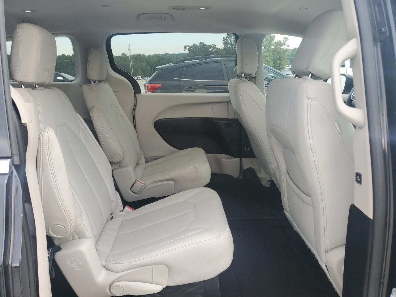 CHRYSLER PACIFICA TOURING