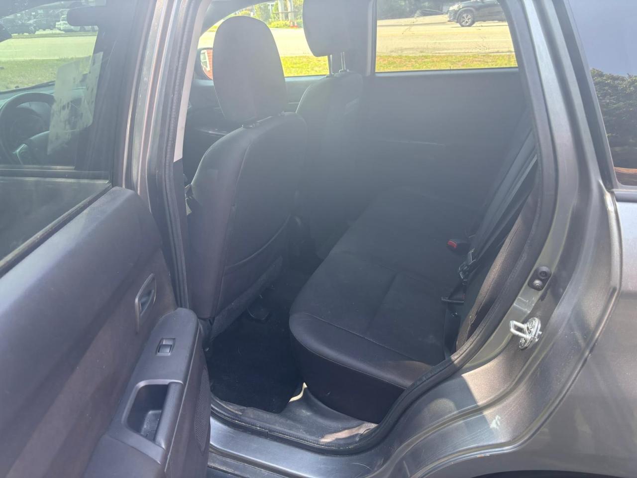 MITSUBISHI OUTLANDER ES