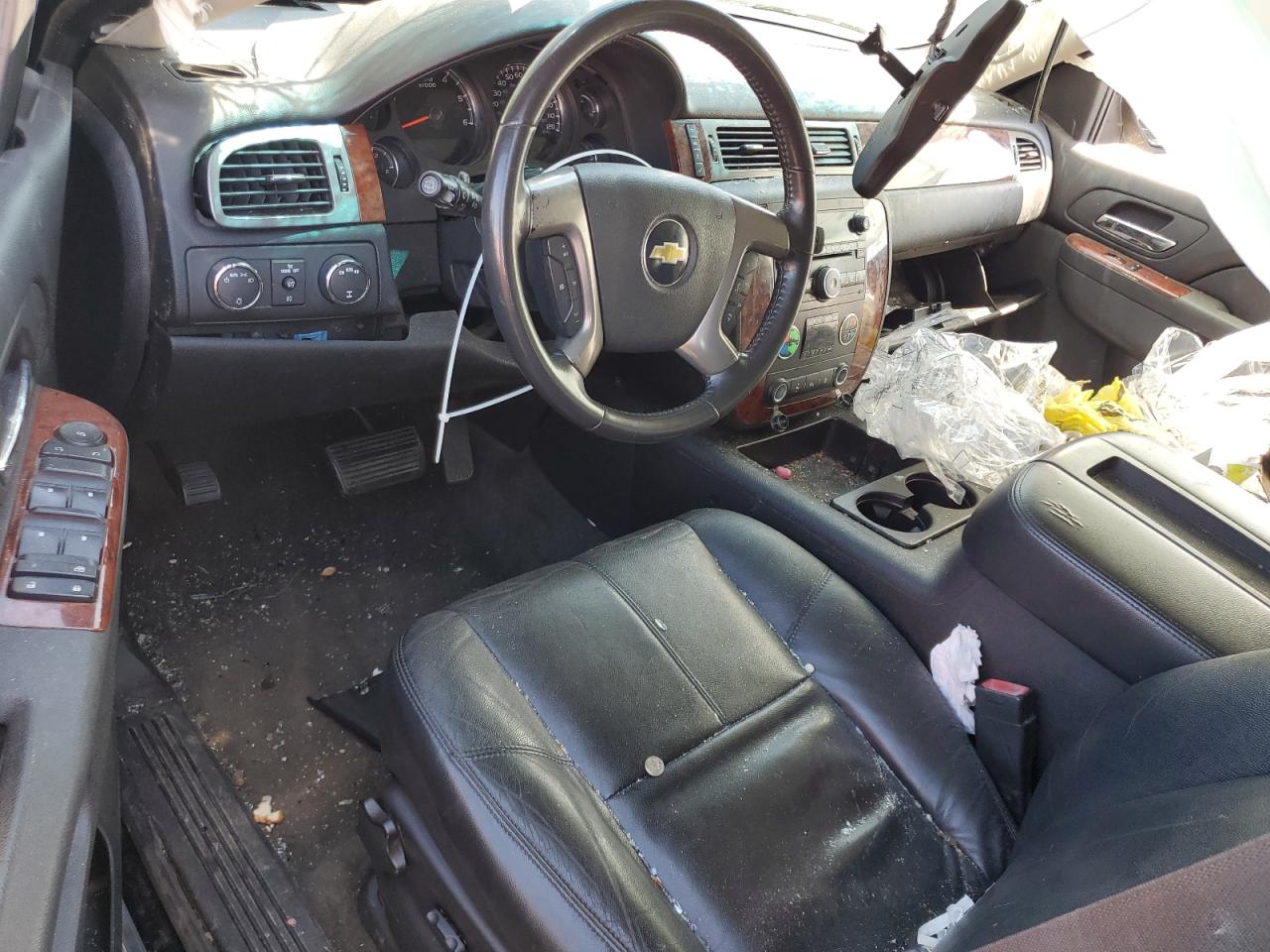 CHEVROLET SUBURBAN K1500 LT