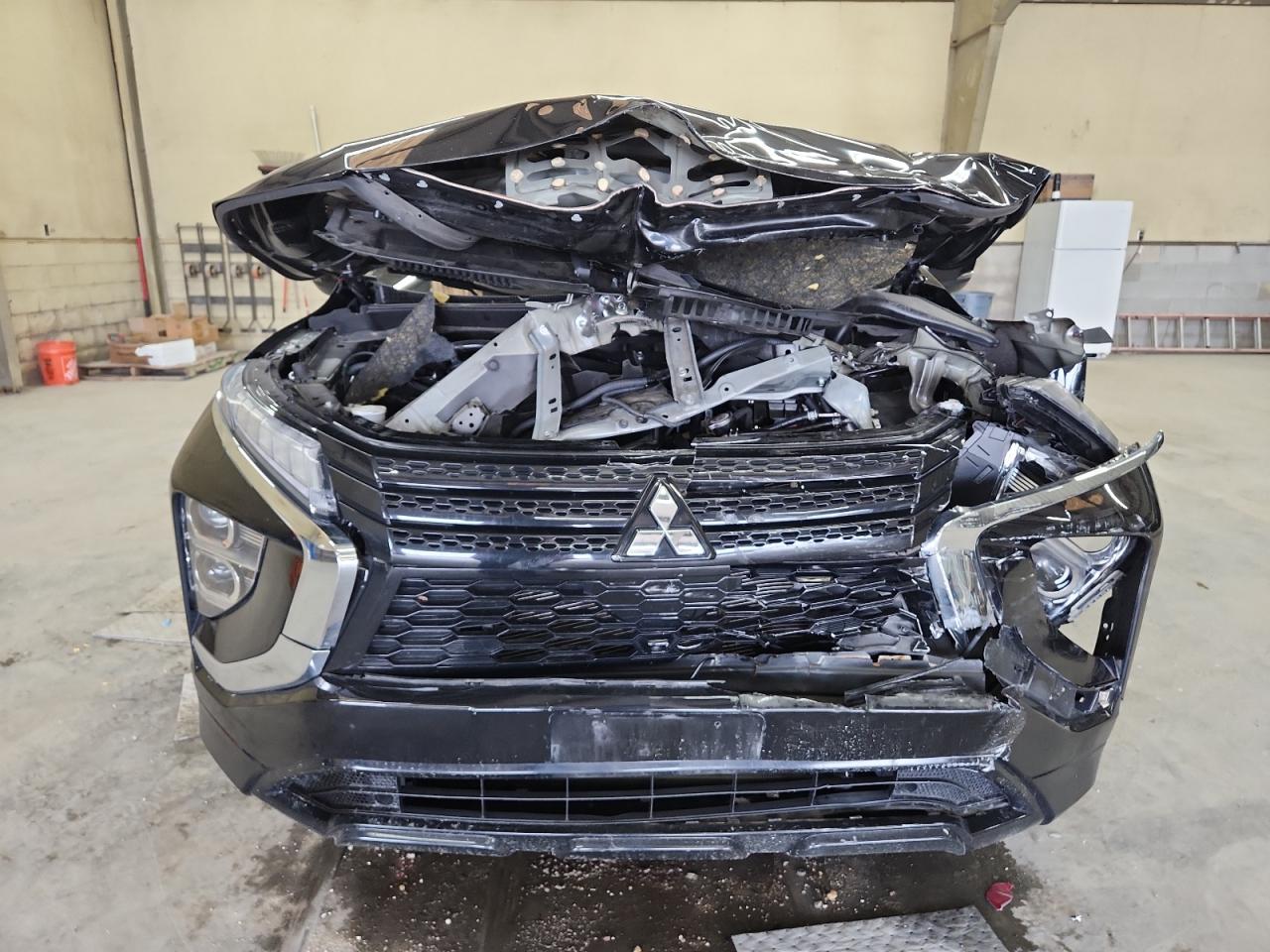 MITSUBISHI ECLIPSE SE