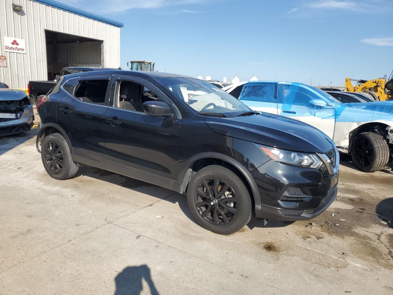 NISSAN ROGUE SPORT S