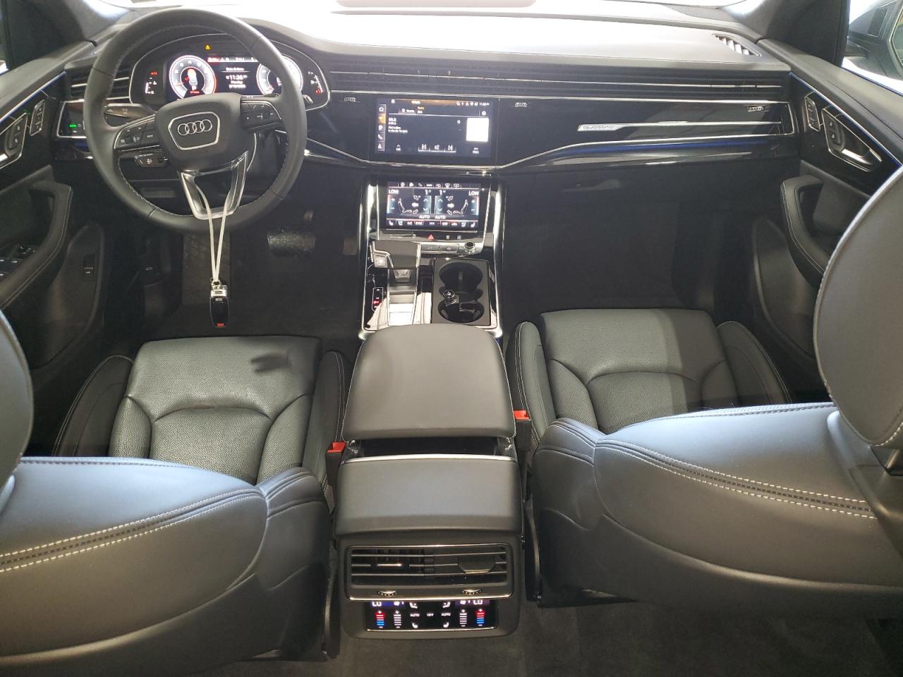 AUDI Q8 PRESTIGE S-LINE