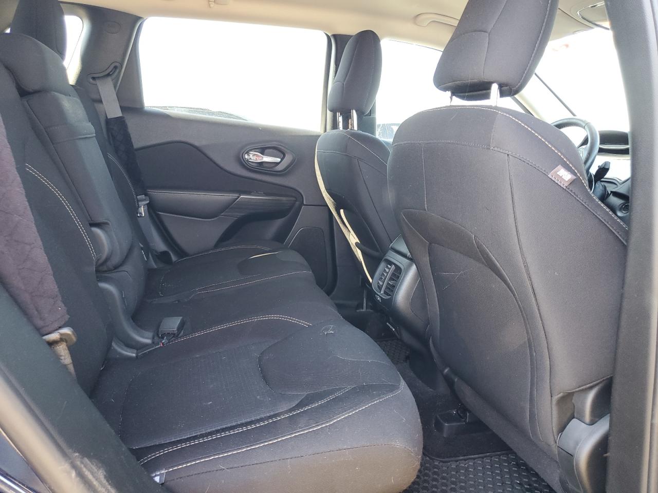 JEEP GRAND CHEROKEE LATITUDE