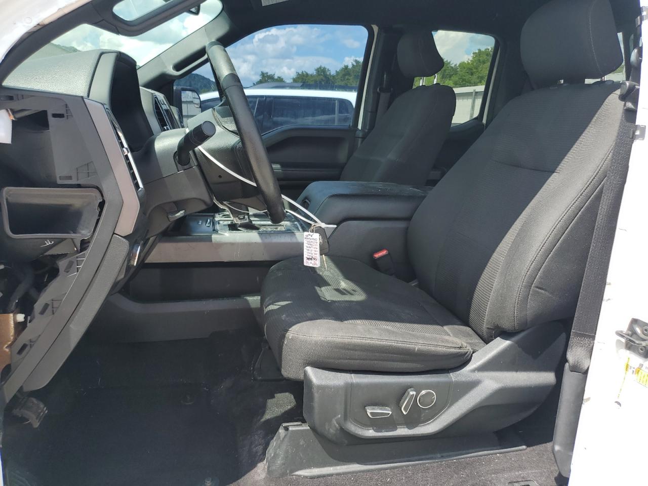 FORD F-150 SUPER CAB