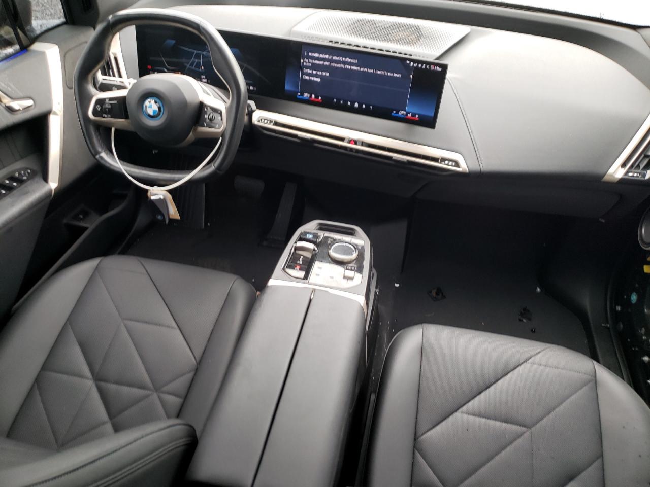 BMW IX XDRIVE50