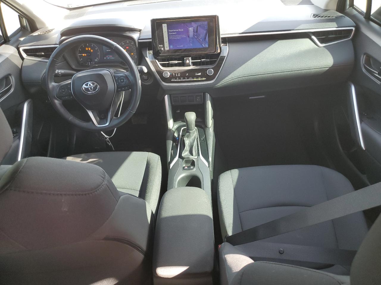 TOYOTA COROLLA CROSS LE