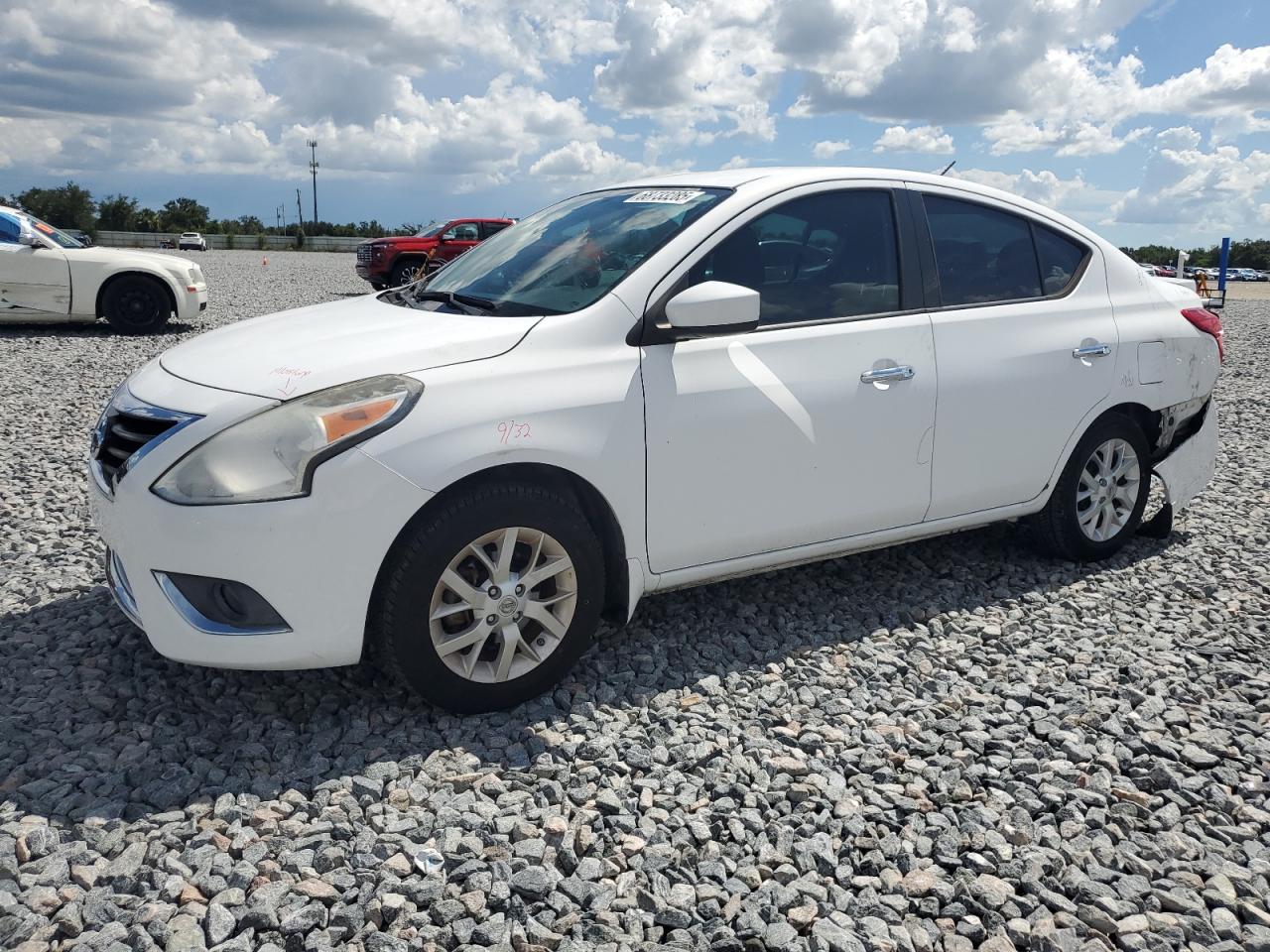 NISSAN VERSA S