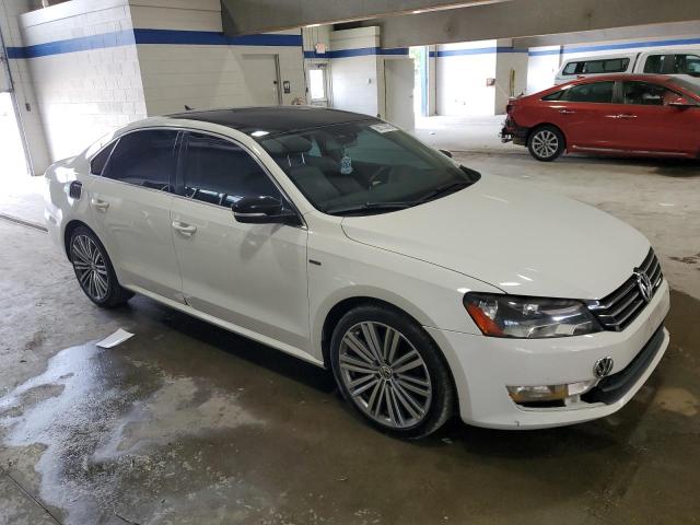 2015 VOLKSWAGEN PASSAT 1VWBS7A30FC083468