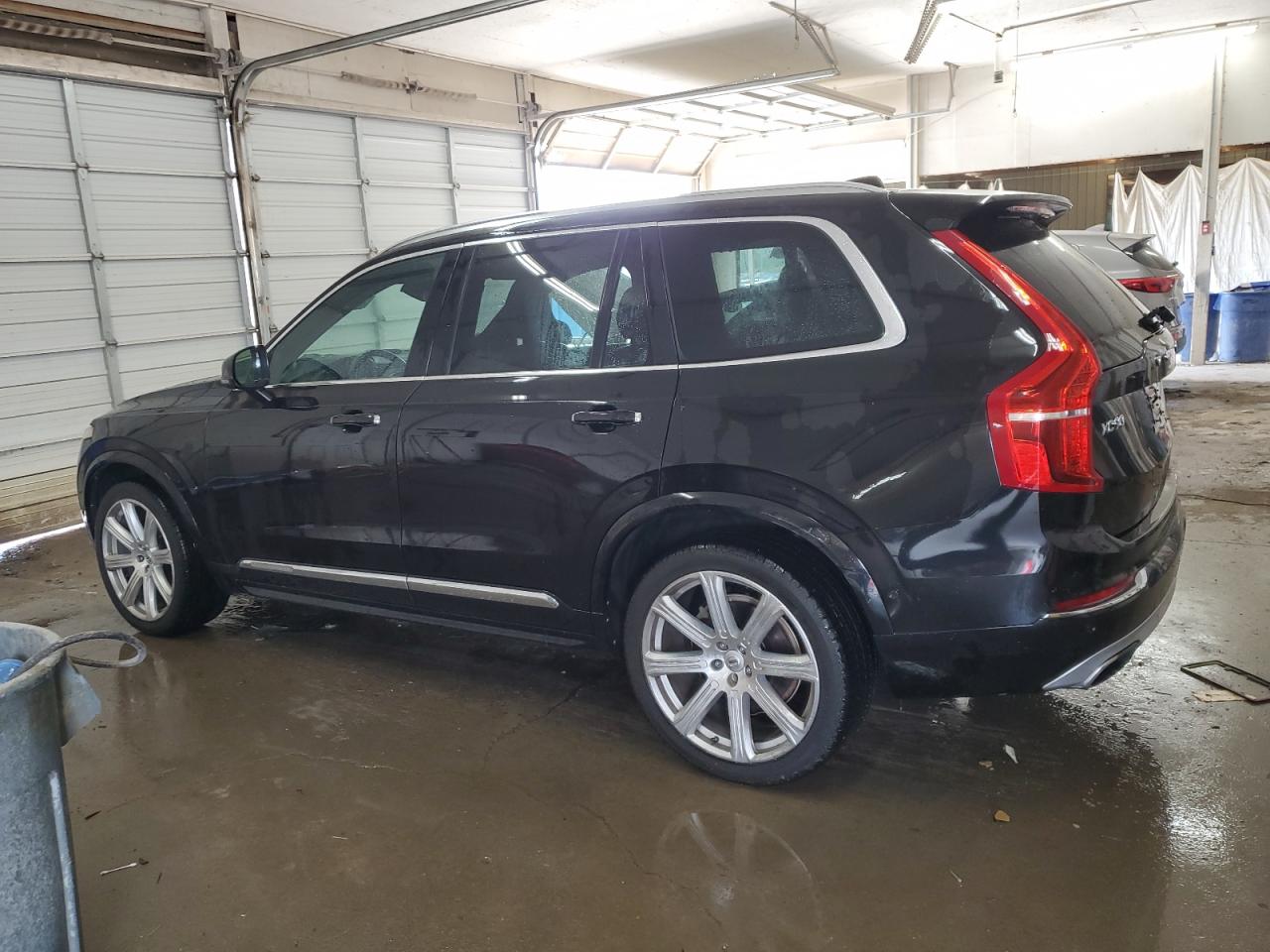 VOLVO XC90 T6