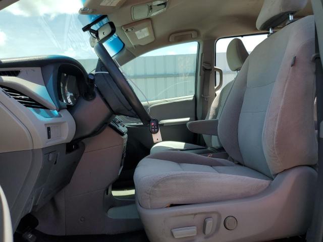 2017 TOYOTA SIENNA LE - 5TDKZ3DC5HS815372
