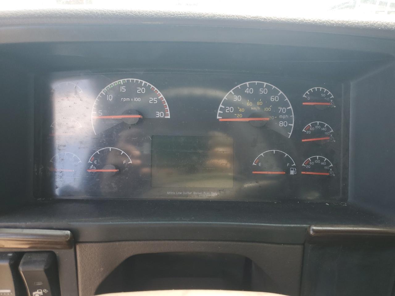 Lot #3235841028 2012 VOLVO VNL