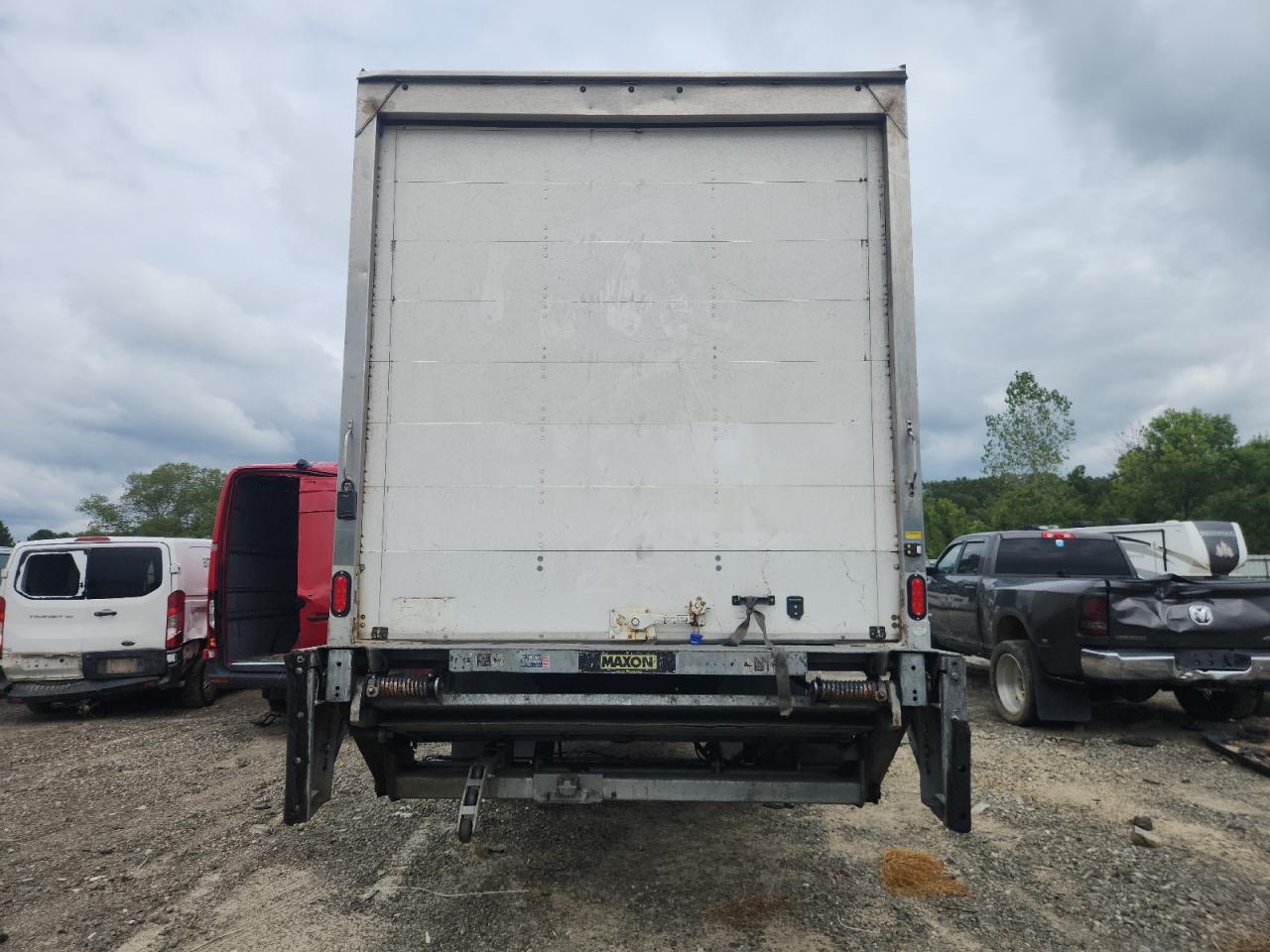 Lot #3302644006 2020 HINO 258/268