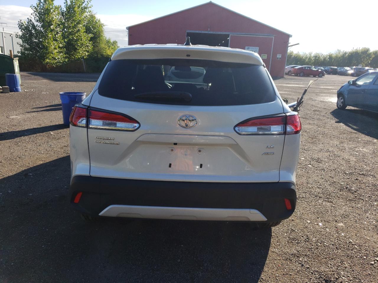 TOYOTA COROLLA CROSS LE