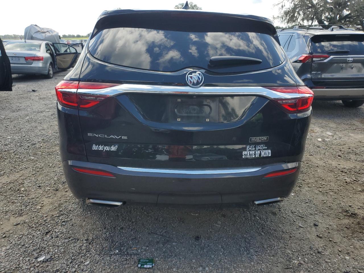 BUICK ENCLAVE ESSENCE