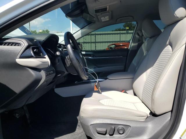 2019 TOYOTA CAMRY SE A 4T1B11HK2KU743624