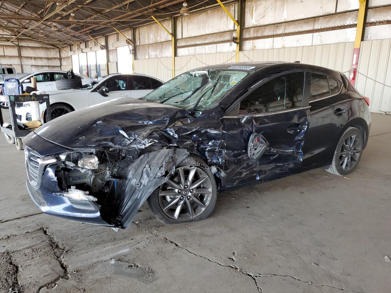Lot #3298201022 2018 MAZDA 3 TOURING