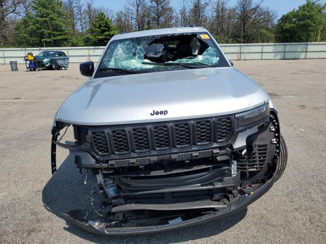 2024 JEEP GRAND CHEROKEE LAREDO 1C4RJHAG6R8605590