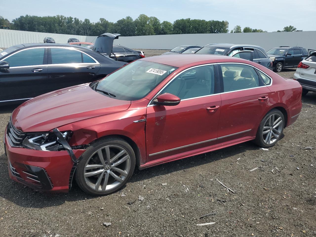 VOLKSWAGEN PASSAT R-LINE