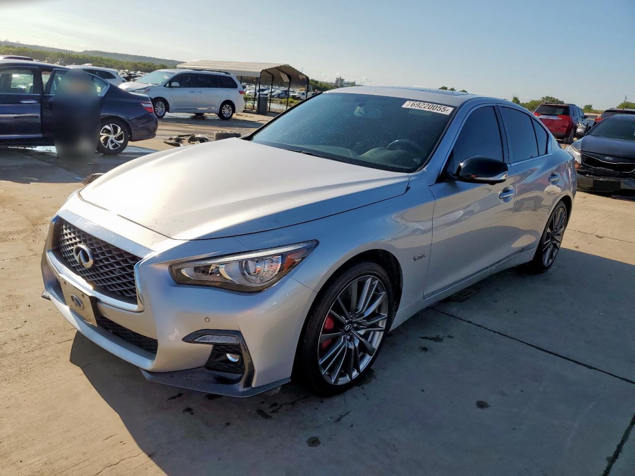 INFINITI Q50 RED SPORT 400