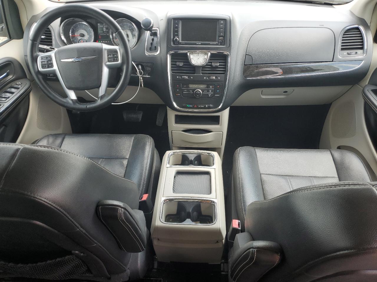 CHRYSLER TOWN & COUNTRY TOURING