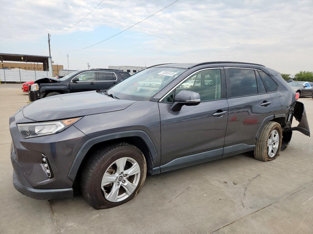 TOYOTA RAV4 XLE
