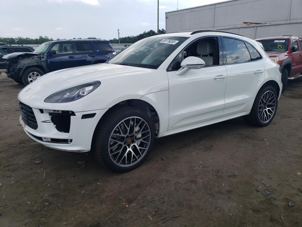  Salvage Porsche Macan