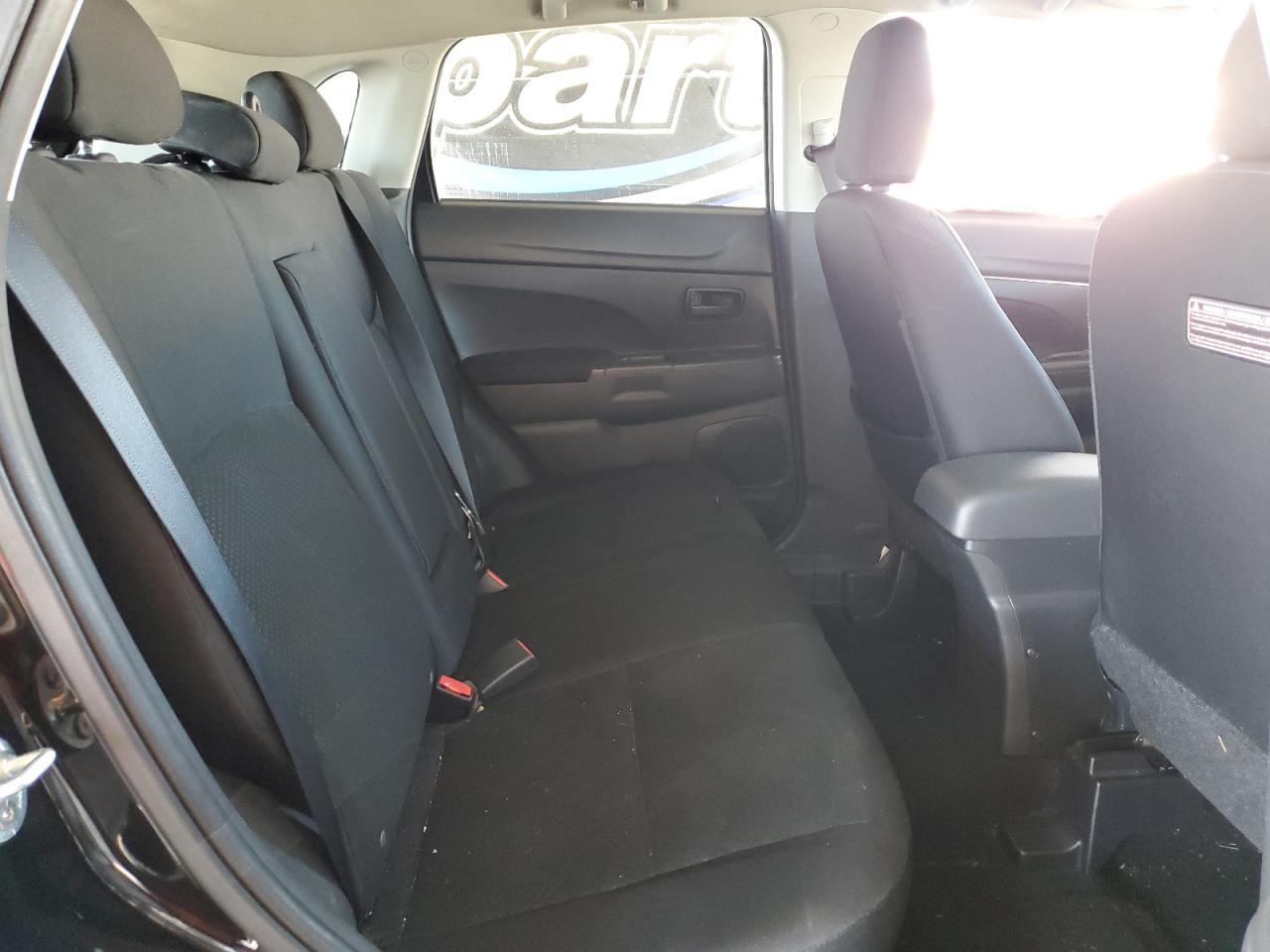 MITSUBISHI OUTLANDER ES