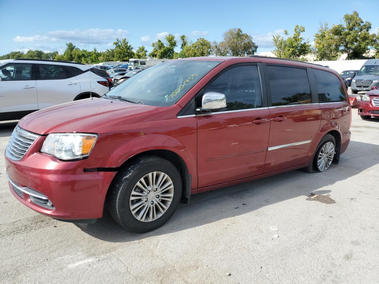 CHRYSLER TOWN & COUNTRY TOURING L