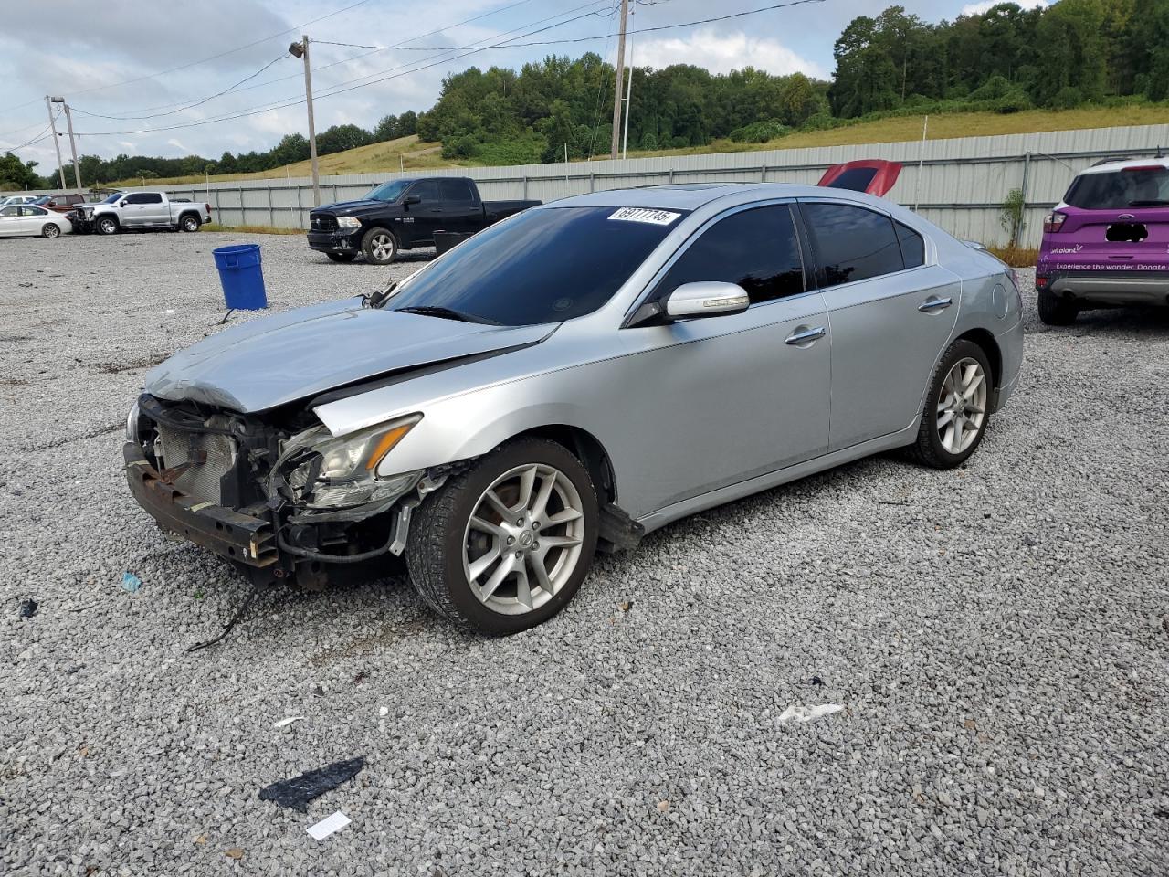 NISSAN MAXIMA S