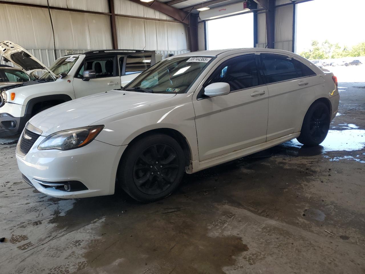 CHRYSLER 200 TOURING