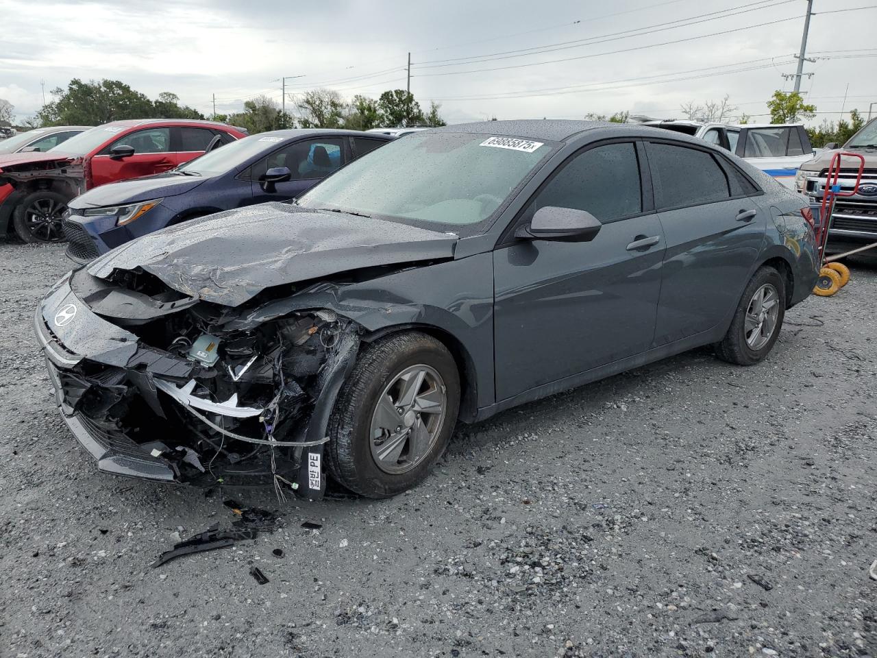 HYUNDAI ELANTRA SE
