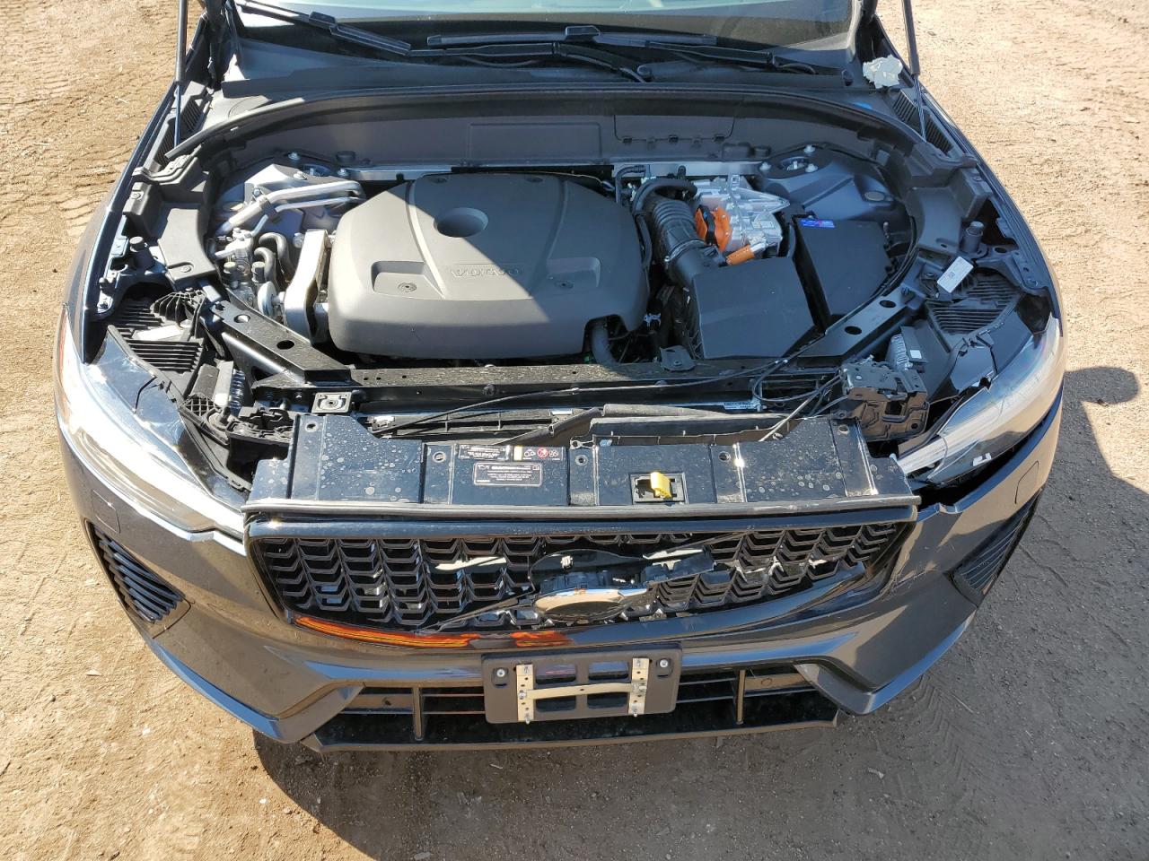 VOLVO XC60 T8 RECHARGE R-DESIGN