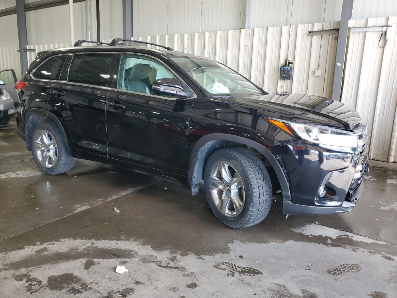 TOYOTA HIGHLANDER LIMITED