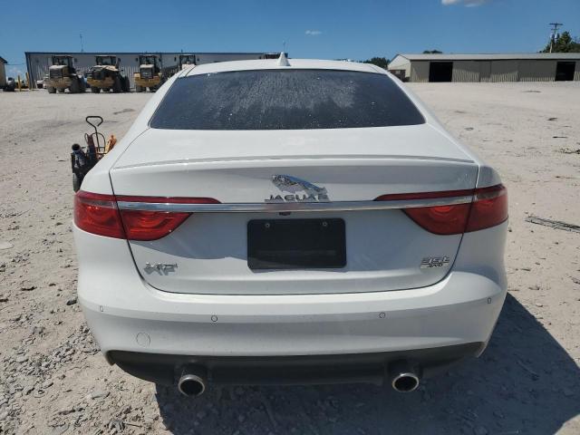 2016 JAGUAR XF R - SPO SAJBL4BV2GCY12989
