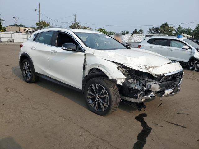 2018 INFINITI QX30 BASE SJKCH5CR9JA055391