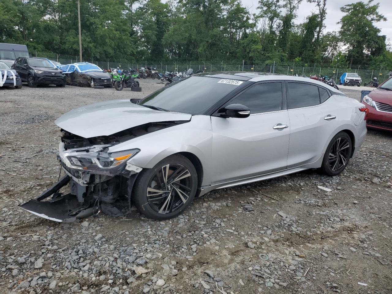  Salvage Nissan Maxima