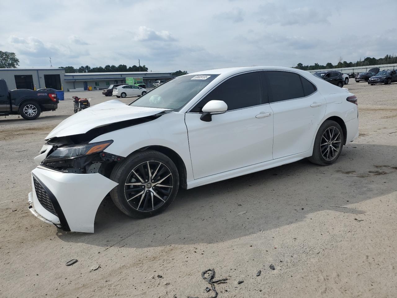 TOYOTA CAMRY SE