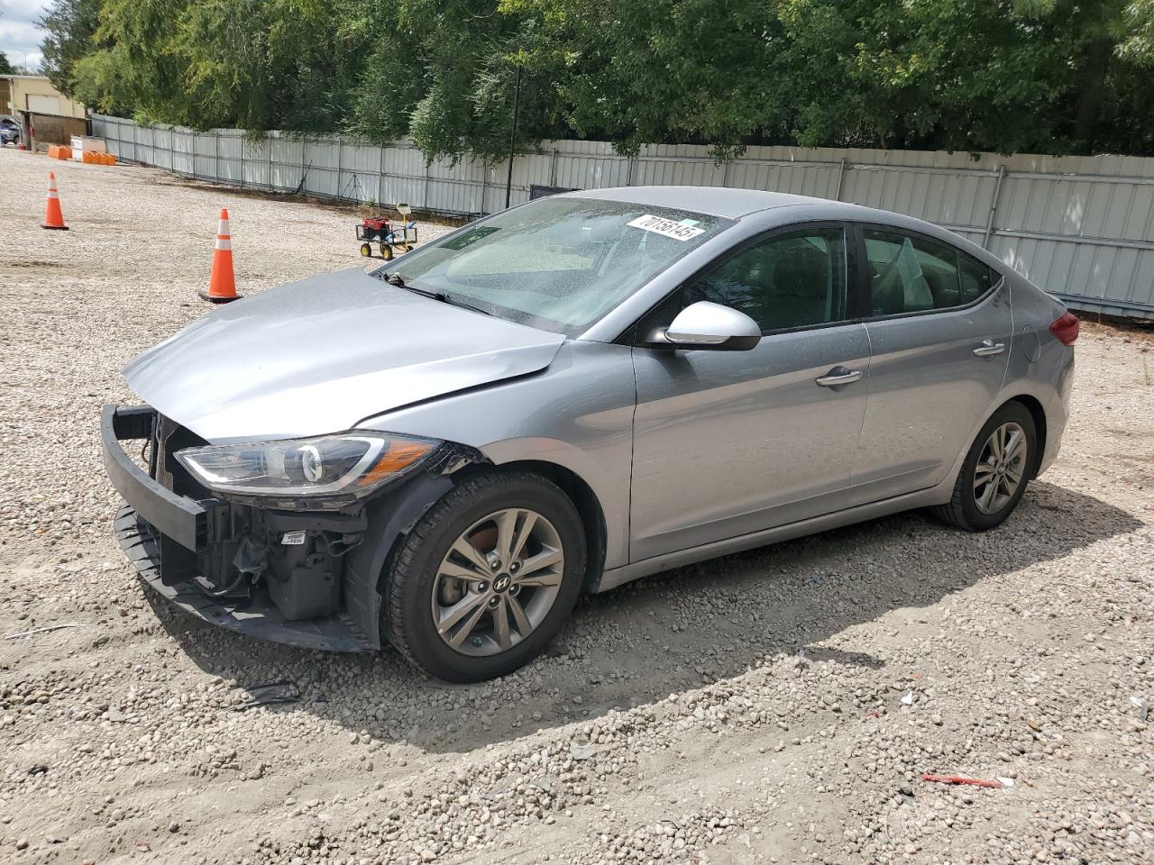 HYUNDAI ELANTRA SE