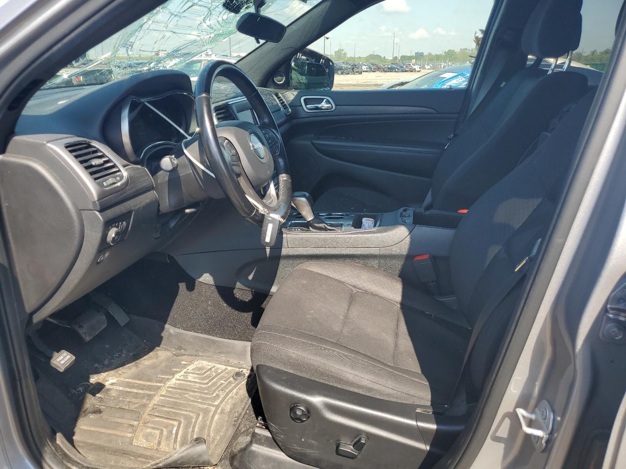 JEEP GRAND CHEROKEE LAREDO