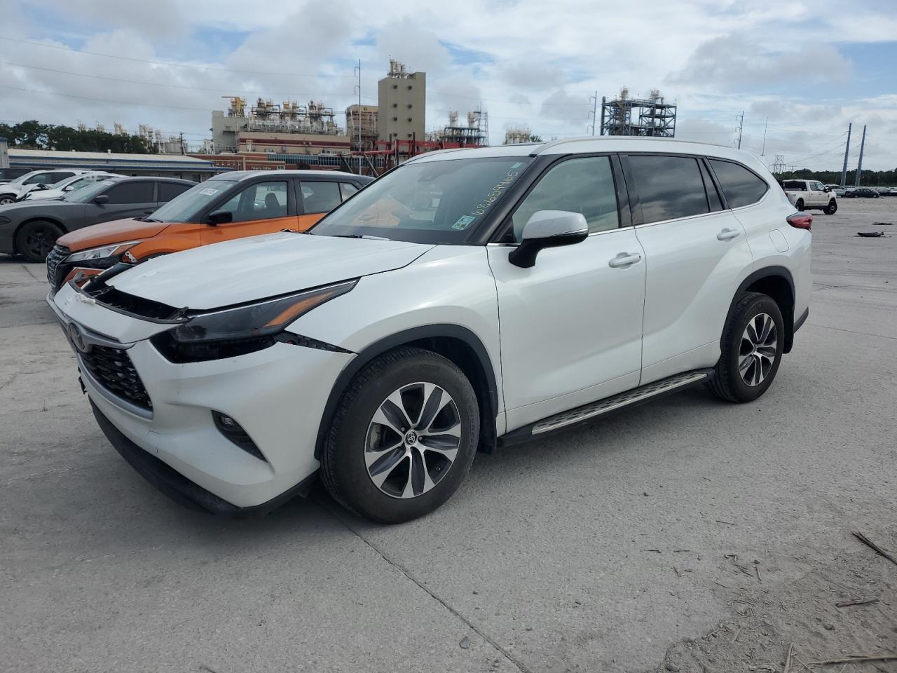 TOYOTA HIGHLANDER XLE