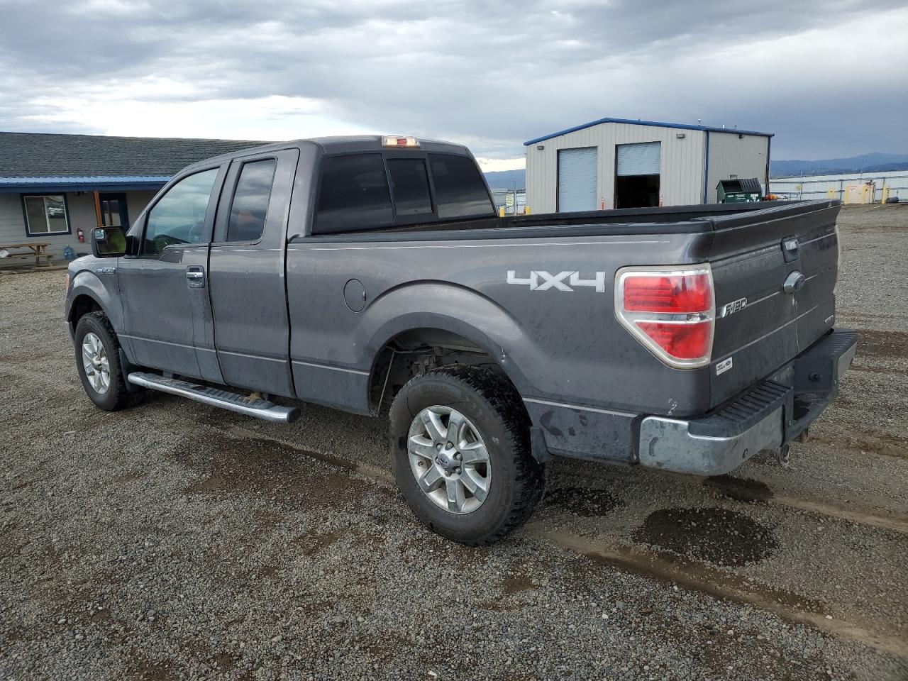 FORD F-150 SUPER CAB