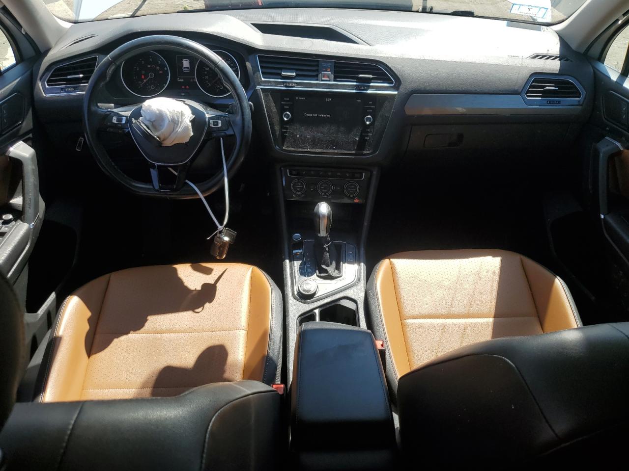 VOLKSWAGEN TIGUAN SE